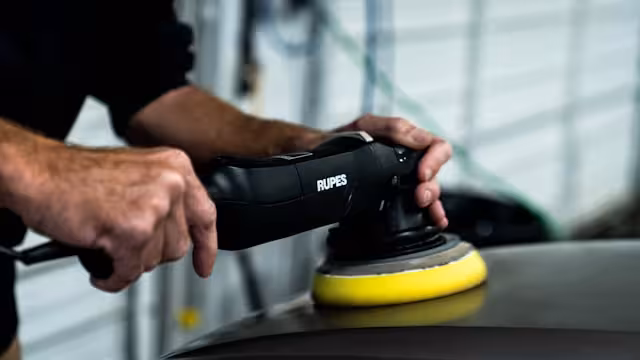 Deluxe car wash service - Complete exterior wash with tire and wheel cleaning